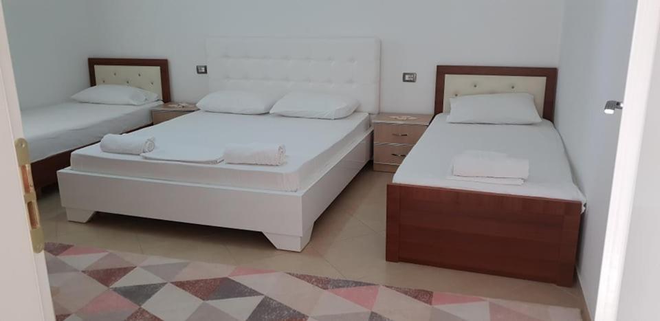 Guesthouse Anila Divjake Exterior foto